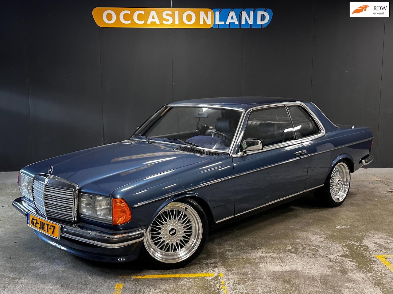 Mercedes-Benz 200-280 (W123) - 230 CE COUPE W123|HANDGESCHAKELD|APK2027| - AutoWereld.nl