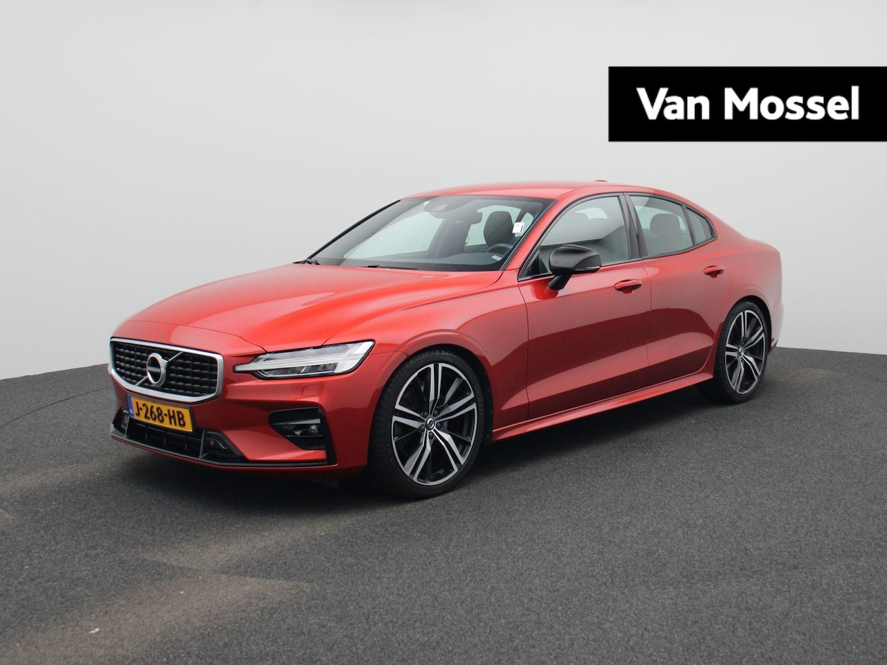 Volvo S60 - 2.0 T5 Intro Edition | R-Design | Harman Kardon | Leder | Automatisch verstelbaar stoelen - AutoWereld.nl