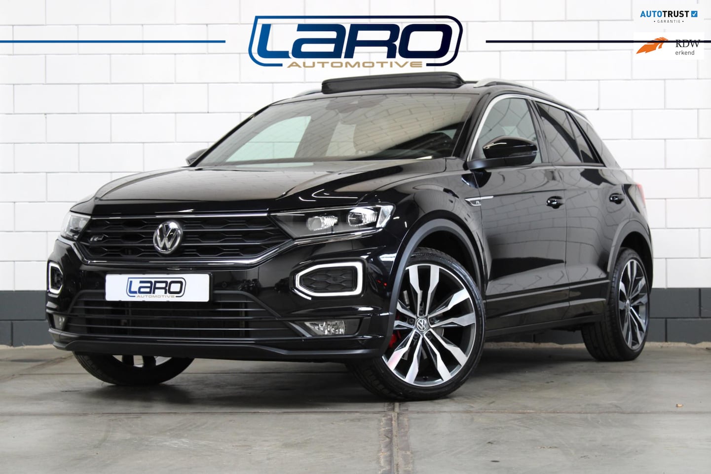 Volkswagen T-Roc - 1.5 TSI 3x R-Line | Pano Trekaak Virtual Cam ACC CarPlay Sfeer - AutoWereld.nl