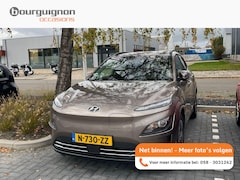 Hyundai Kona Electric - EV Fashion 64 kWh 204 Pk | Trekhaak | LED | Head-up | Carplay | Adaptive Cruise | Climate