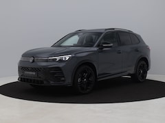 Volkswagen Tiguan - NEW 1.5 eHybrid R-Line Edition | PANO | 360° | ADAPTIVE | HUD | IQ LIGHT | MEMORY | STOELM