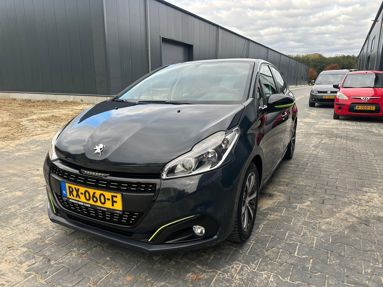 Peugeot 208 - 1.2 PureTech Allure 1.2 PureTech Allure - AutoWereld.nl