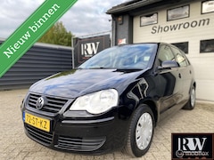 Volkswagen Polo - 1.4-16V Trendline