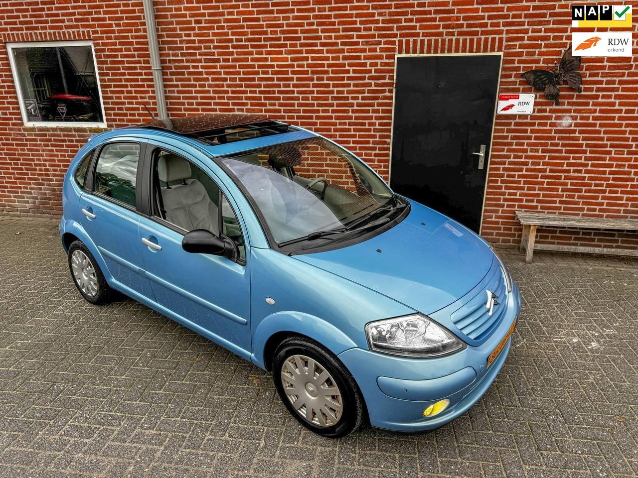 Citroën C3 - 1.4i Exclusive Pano, Cruise Control, Ecc, Armsteun, Luxe - AutoWereld.nl
