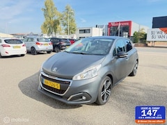Peugeot 208 - 1.2 PureTech GT-line nieuwstaat In mat grijs
