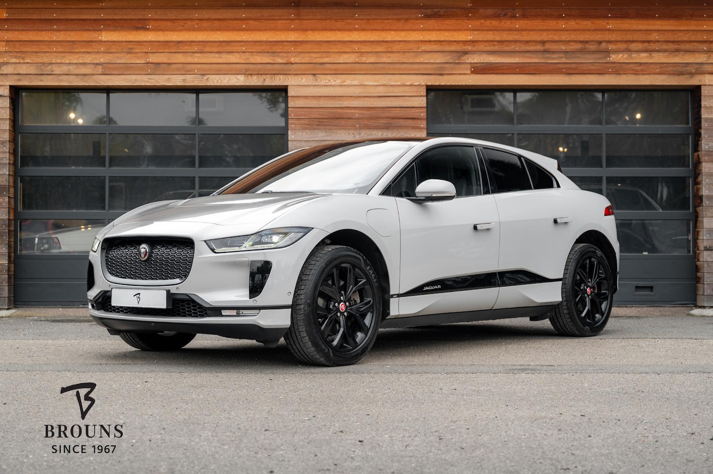 Jaguar I-PACE - EV400 SE 90 kWh | ACC | HUD | Mederian | Pano - AutoWereld.nl
