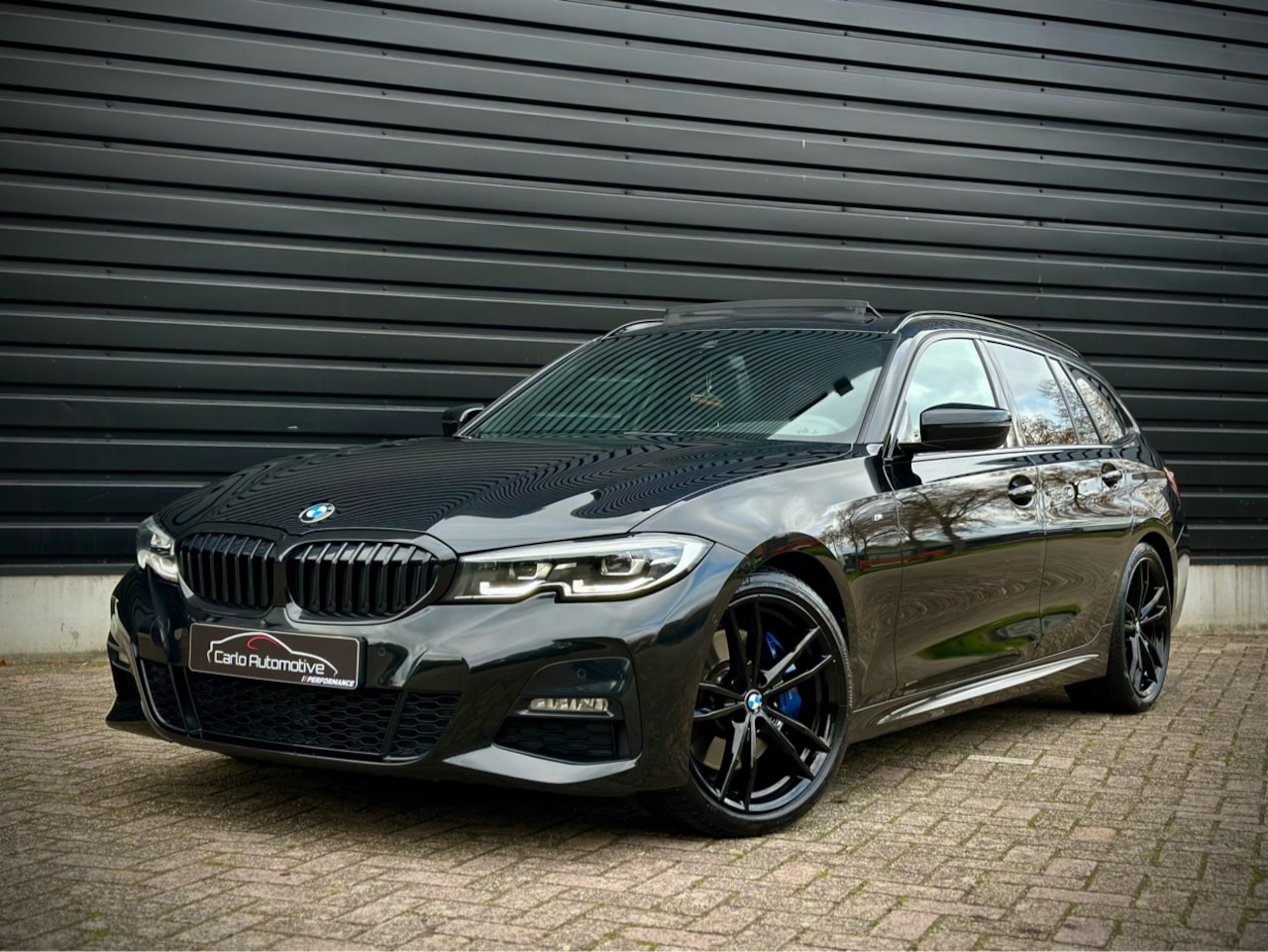 BMW 3-serie Touring - 330i M-SPORT PANO|HEADUP|BLINDSPOT|HiFi|CAMERA - AutoWereld.nl
