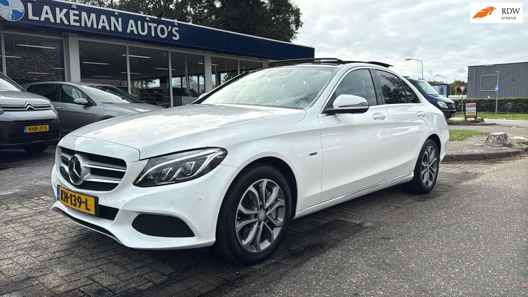 Mercedes-Benz C-klasse - 350 e Lease Edition Plus LED Xenon Navi Pano Camera Whiteline Huurkoop Inruil APK Garantie - AutoWereld.nl