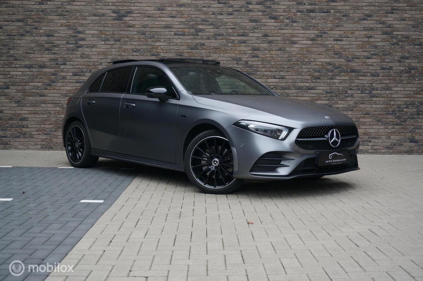 Mercedes-Benz A-klasse - A250 e AMG Night|Pano Burmester Memoy Camera Trekhaak - AutoWereld.nl
