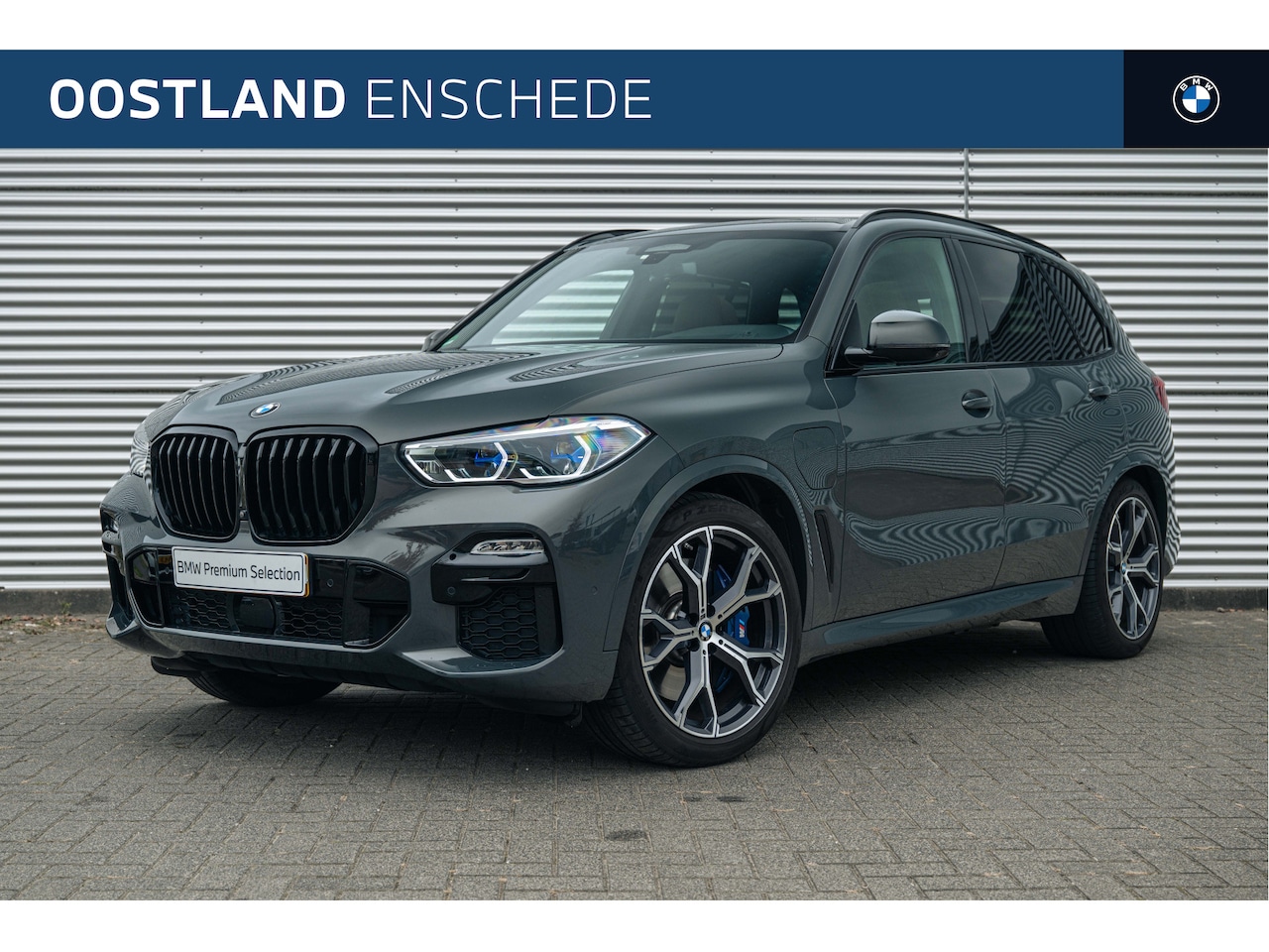 BMW X5 - xDrive45e High Executive M Sport Automaat / Panoramadak Sky Lounge / Trekhaak / Laserlight - AutoWereld.nl