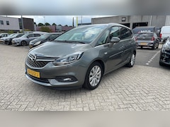 Opel Zafira - 1.6 Turbo Blitz 7p. Airco | AGR Cpmfortstoelen | Navi | Camera | Trekhaak tot 1650kg trekg