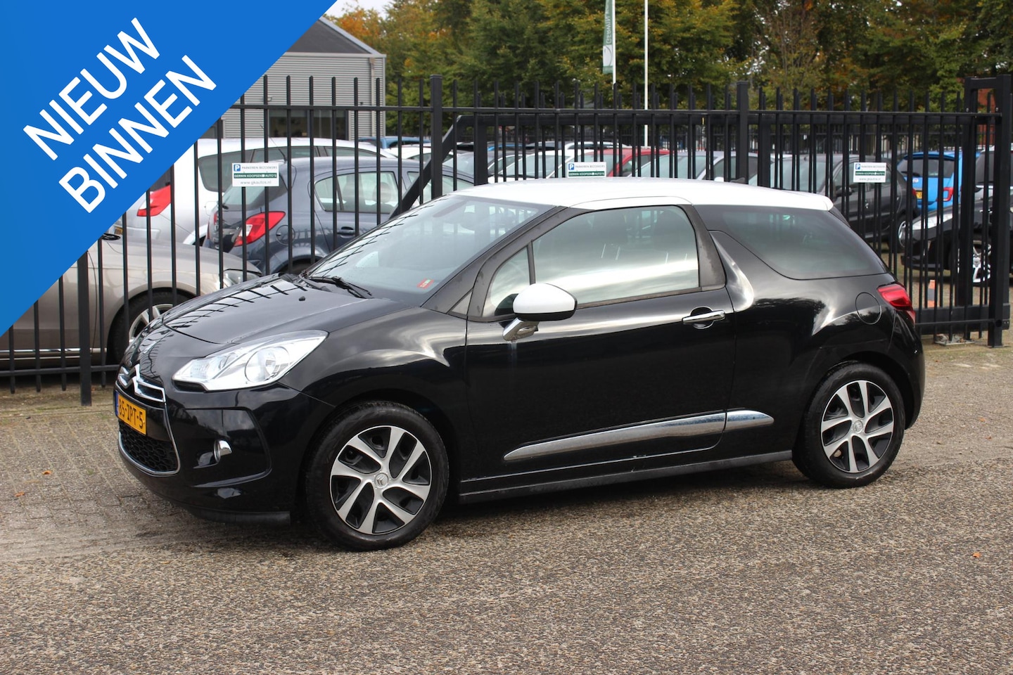 Citroën DS3 - 1.2 VTi So Chic 1.2 VTi So Chic, Navigatie, Airco/ECC! - AutoWereld.nl