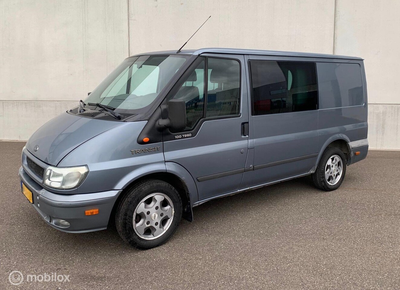 Ford Transit - 260S 2.0TDdi DUBBELE CABINE AIRCO - AutoWereld.nl