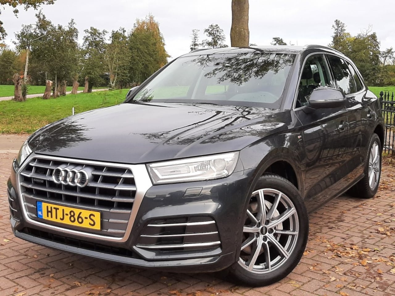 Audi Q5 - 50 TFSi-e PHEV Plug-In Quattro S-Line Airco Navigatie Bluetooth Cruise-control - AutoWereld.nl