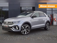 Volkswagen T-Roc - 1.5 TSI DSG R-Line 150pk / Trekhaak wegklb./Panodak/ Navi Pro/ IQ LED/19 Inch LM/Camera