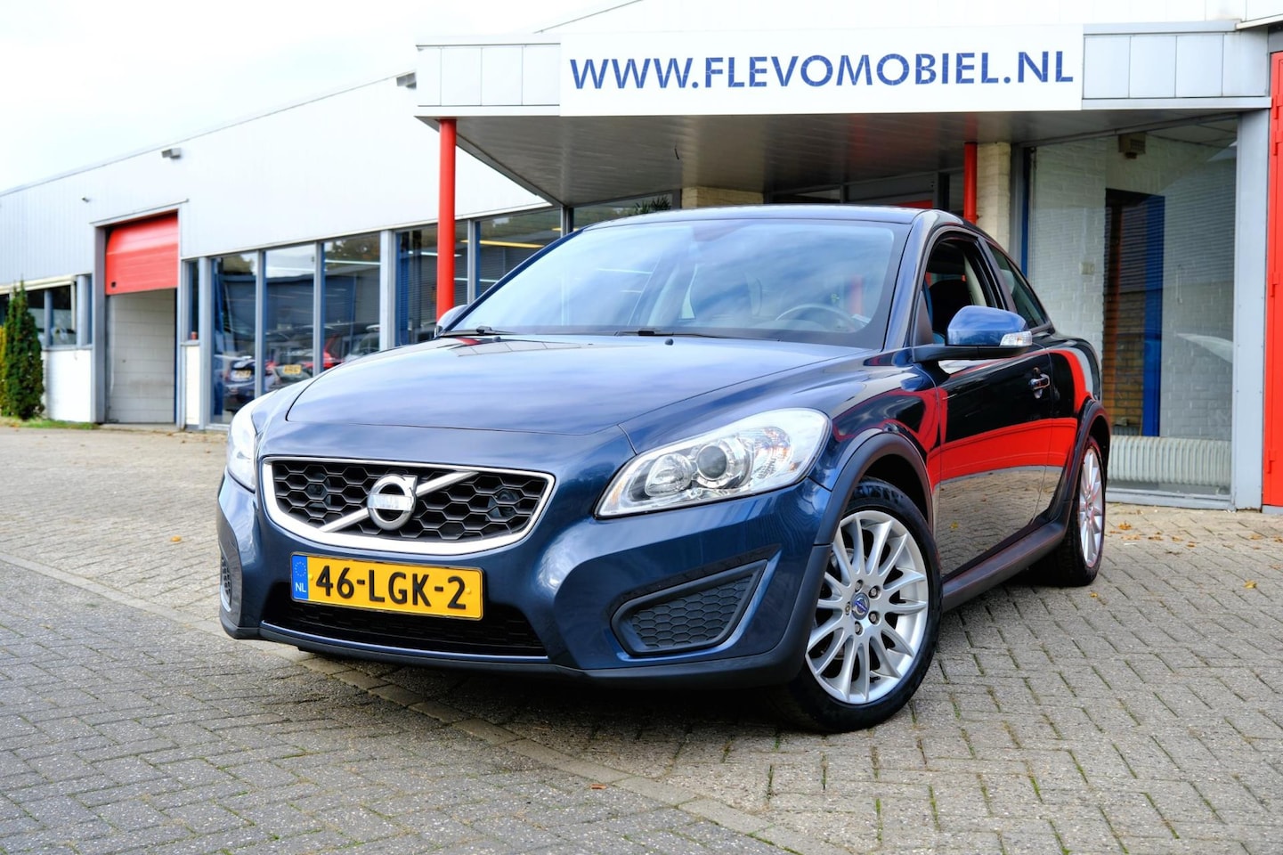 Volvo C30 - 1.6 Kinetic Pano|Clima|Stoelverw|LMV - AutoWereld.nl
