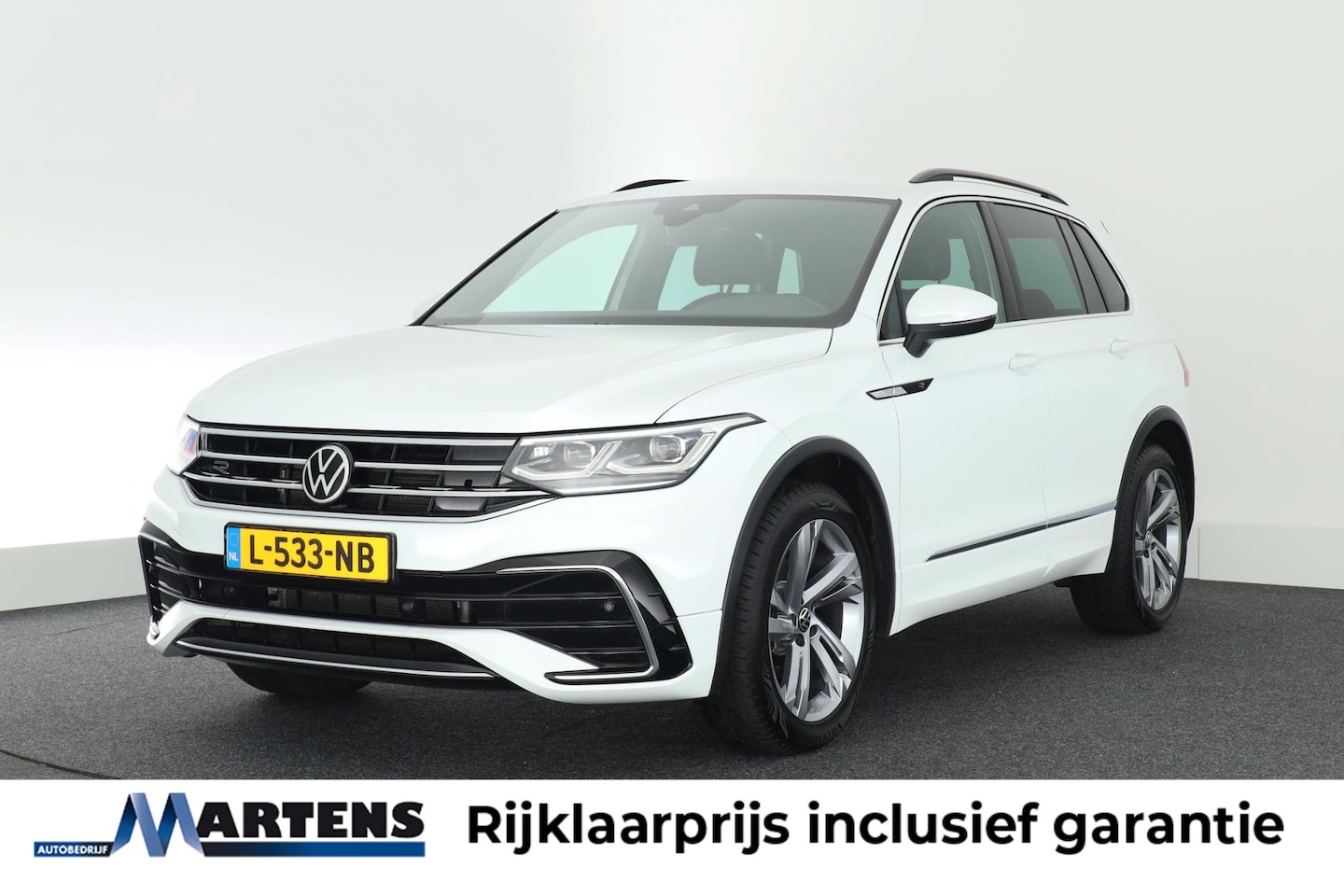 Volkswagen Tiguan - 1.5 TSI 150pk DSG 2x R-Line Trekhaak Camera Virtual Cockpit Navigatie - AutoWereld.nl