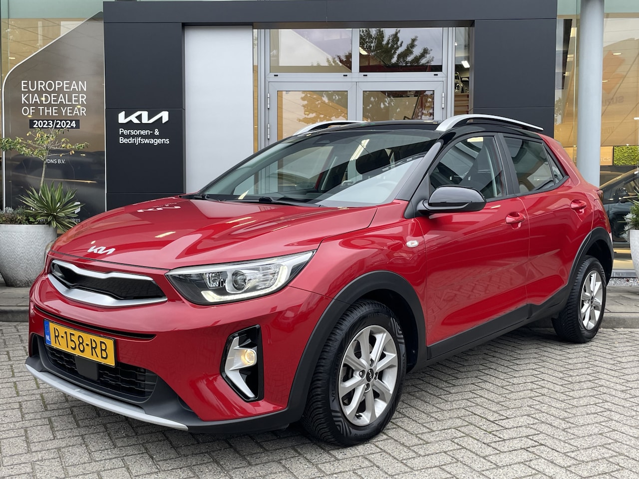 Kia Stonic - 1.0 T-GDi MHEV DynamicLine | Achteruitrijcamera | - AutoWereld.nl