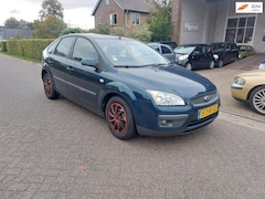 Ford Focus - 1.6-16V Champion
