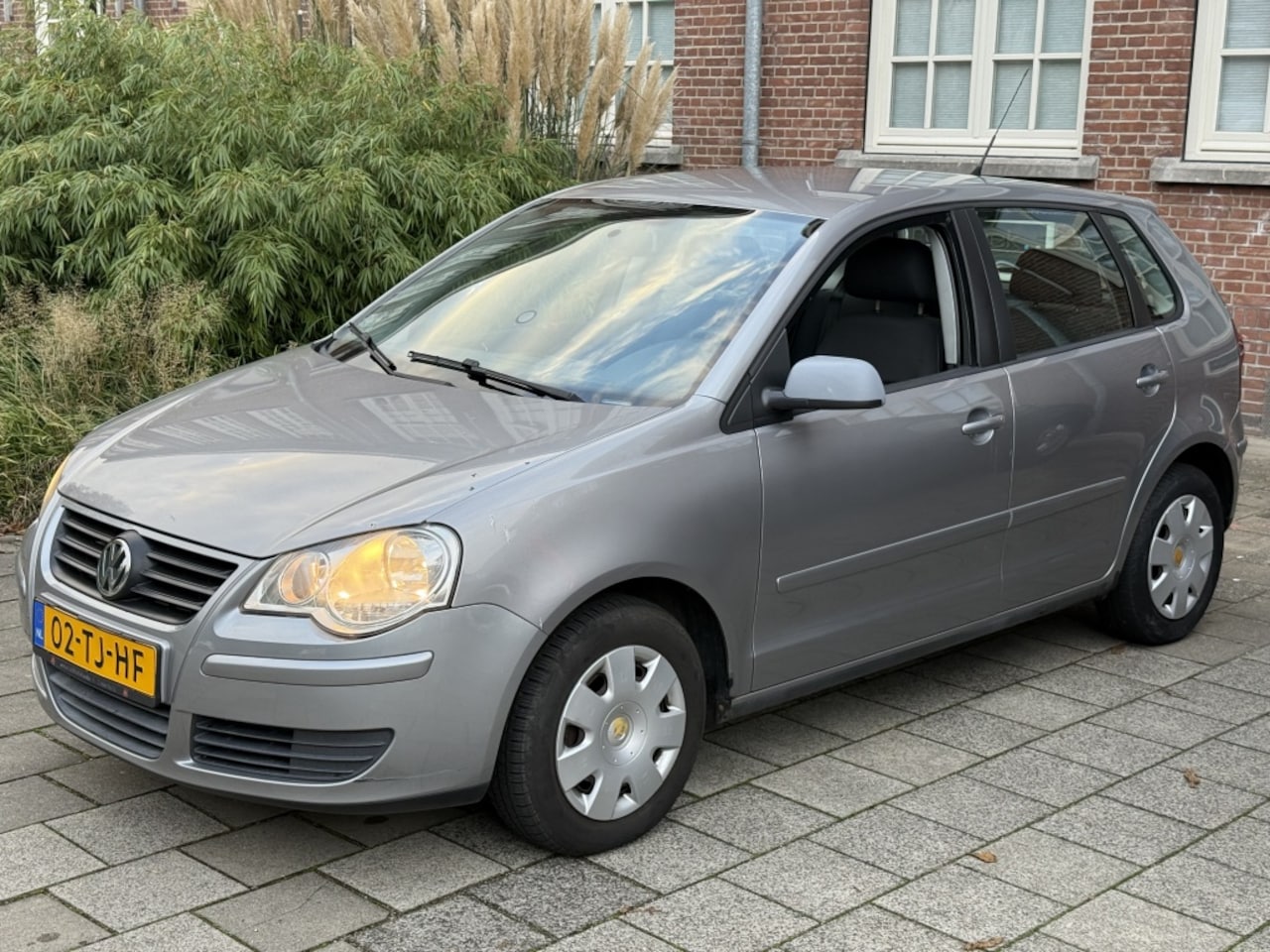 Volkswagen Polo - 1.4 Benzine 80PK 5 Deurs Airco NEW APK - AutoWereld.nl