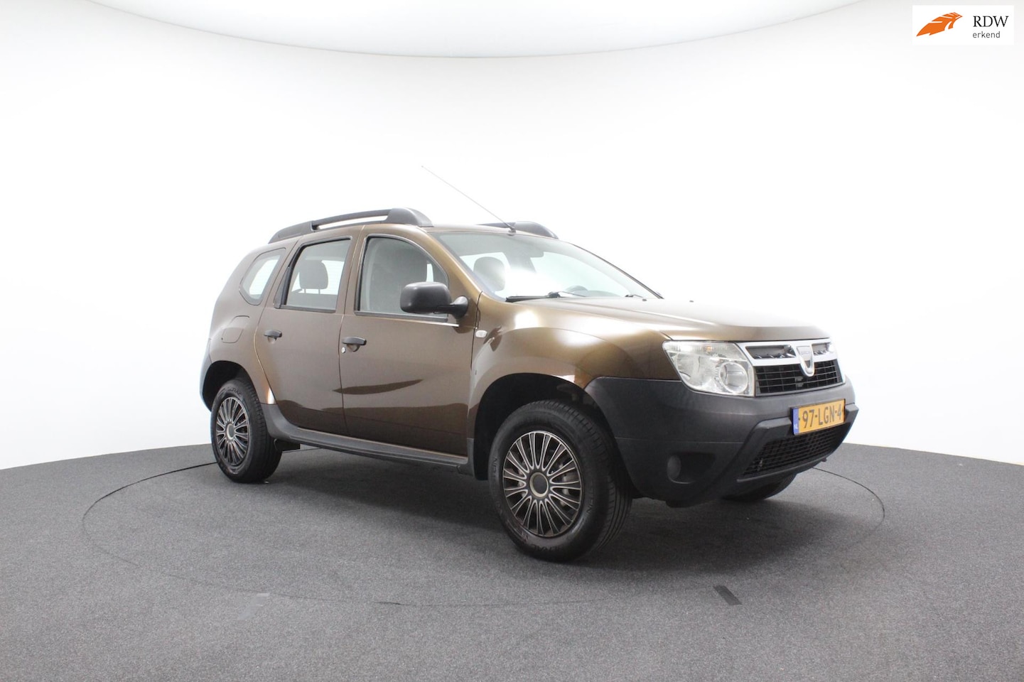 Dacia Duster - 1.6 Ambiance 2wd | Airco | Trekhaak | Elektrische ramen | Nieuwe APK - AutoWereld.nl