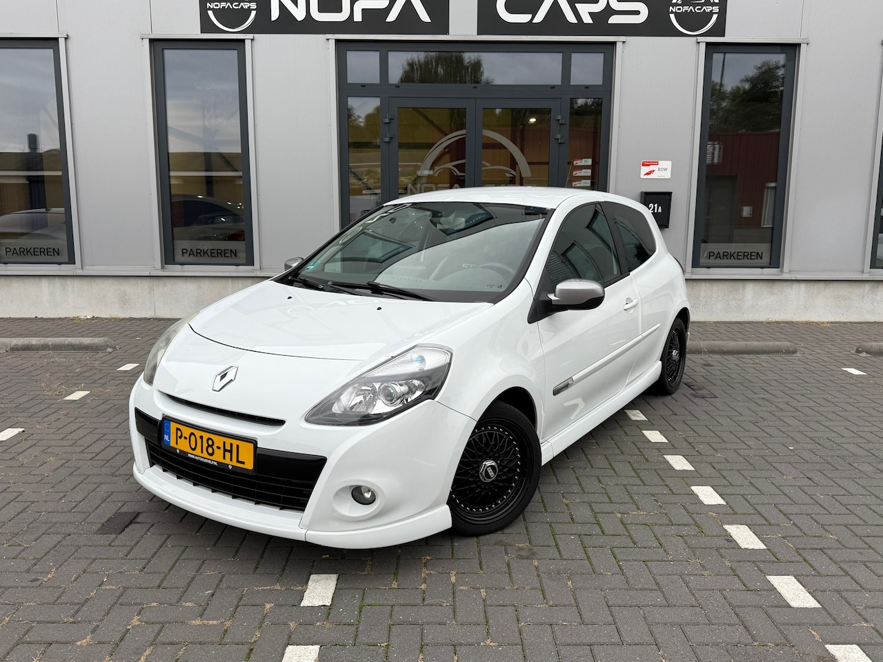 Renault Clio - 1.6 20th Anniversary|cruise|Navi - AutoWereld.nl