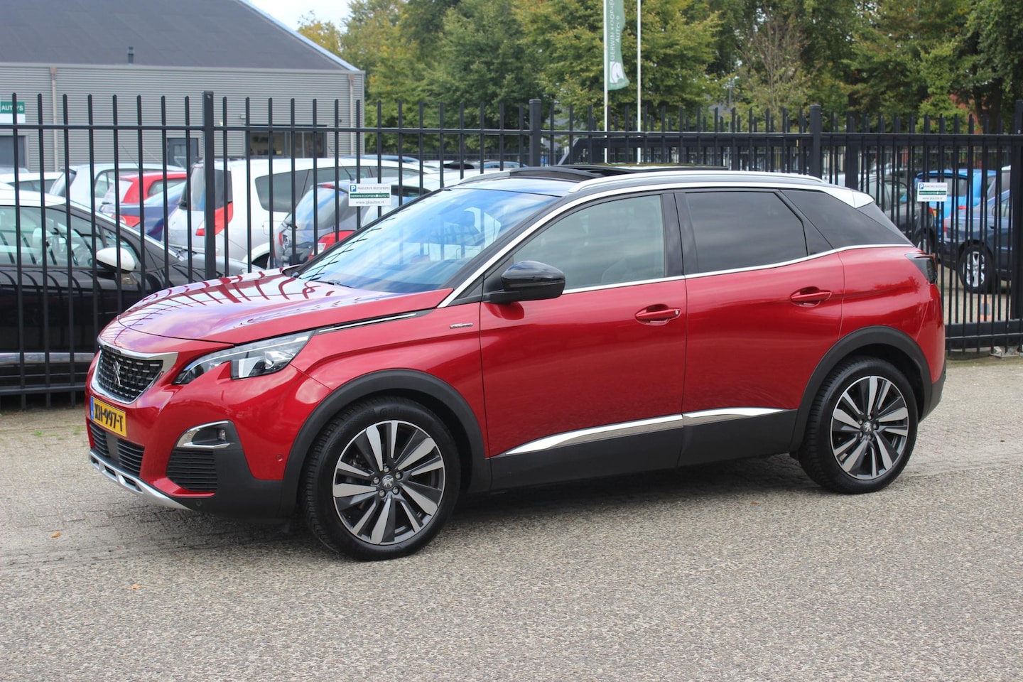Peugeot 3008 - 1.2 PureTech GT Line 1.2 PureTech GT Line, Leer, Schuifdak! - AutoWereld.nl