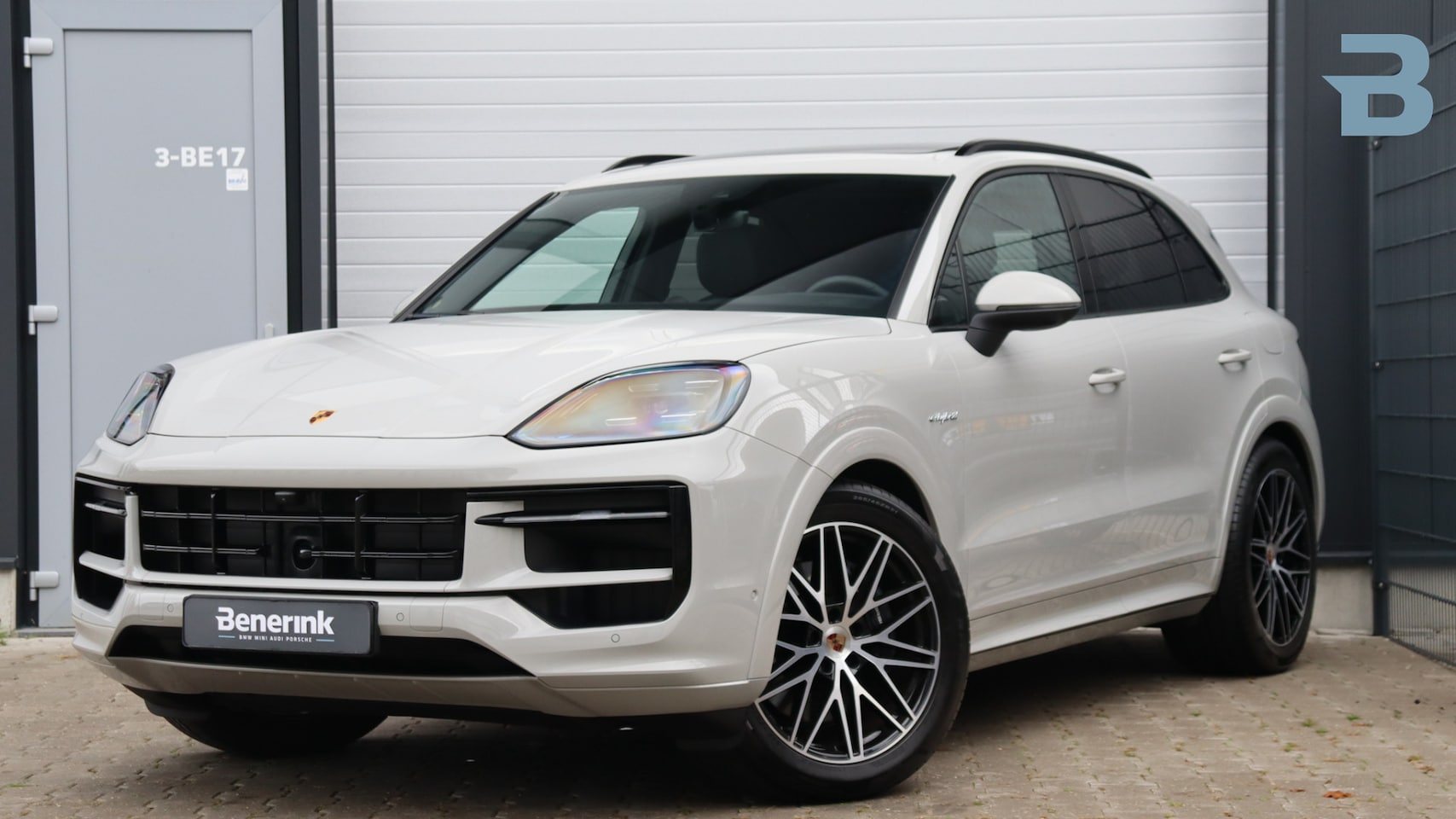 Porsche Cayenne - 3.0 E-Hybrid SportDesign | Panoramadak | BOSE Sound | Soft-Close | Bijrijdersdisplay | Tre - AutoWereld.nl