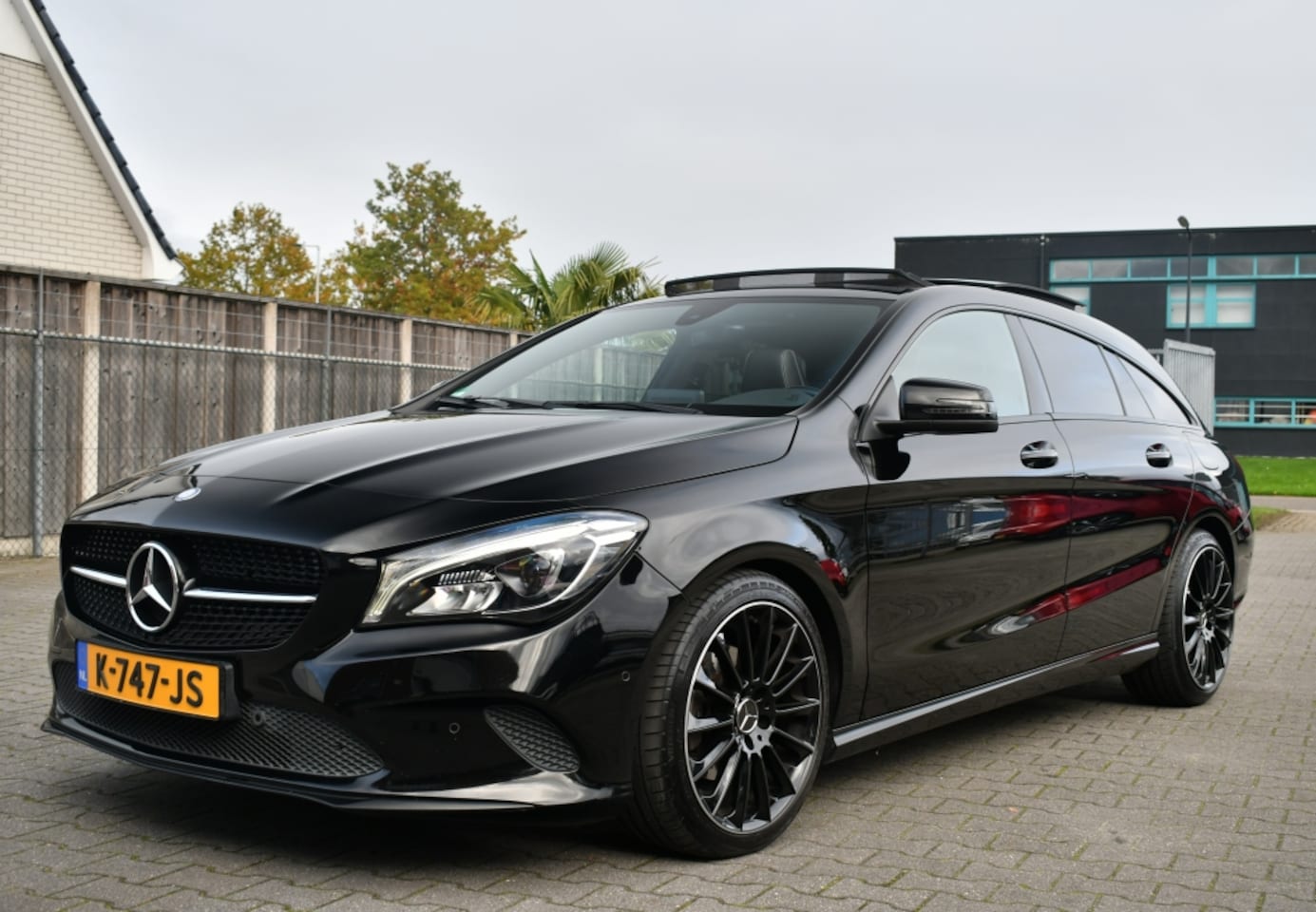 Mercedes-Benz CLA-klasse Shooting Brake - 180 Prestige AUT Panodak|Keyless|Blindspot - AutoWereld.nl