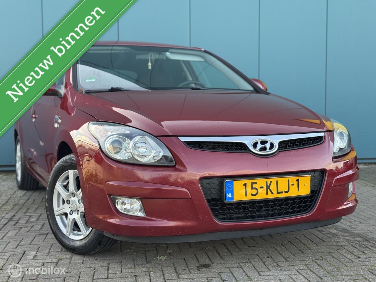 Hyundai i30 - 1.4i Blue Active Airco Elek-Pakket APK 17-10-25 - AutoWereld.nl