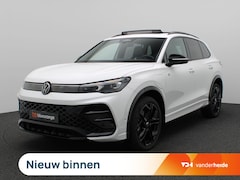 Volkswagen Tiguan - 1.5 eHybrid R-Line Edition 272PK DSG Black style, Rondomzichtcamera, Matrix LED, Panoramad