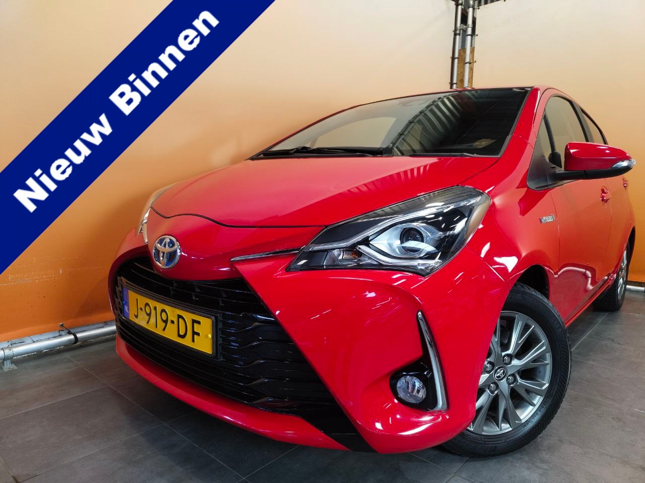 Toyota Yaris - 1.5 Hybrid Dynamic dealer onderhouden 0124 carplay cruise | lichtmetalen velgen - AutoWereld.nl