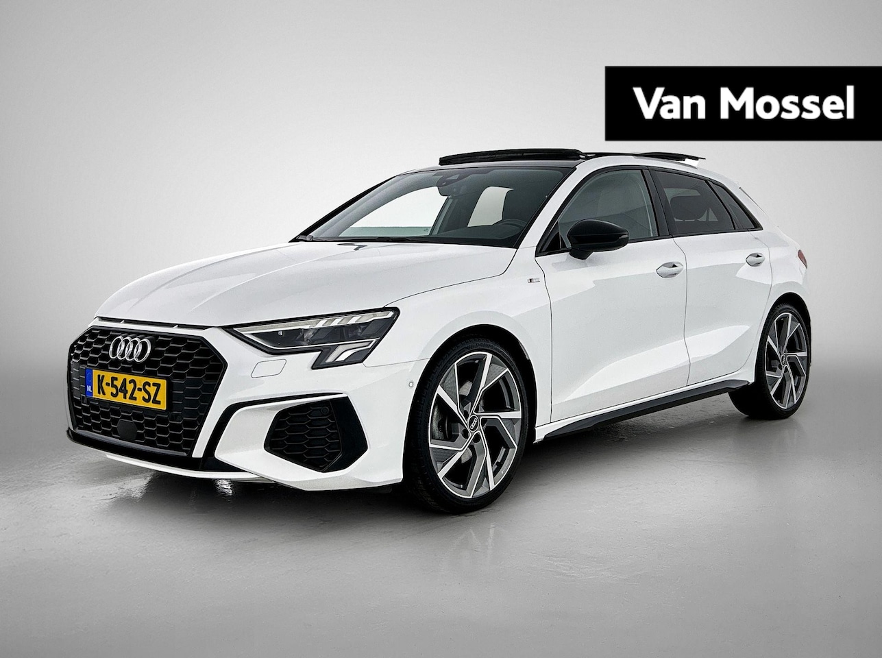 Audi A3 Sportback - 35 TFSI S edition | WORDT VERWACHT | 2X S-LINE | PANORAMADAK | ACHTERUITRIJCAMERA | STOELV - AutoWereld.nl