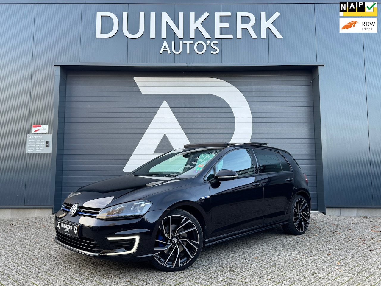 Volkswagen Golf - 1.4 TSI GTE Connected Series | Automaat | Panoramadak | Airco | Clima | Cruise control | N - AutoWereld.nl