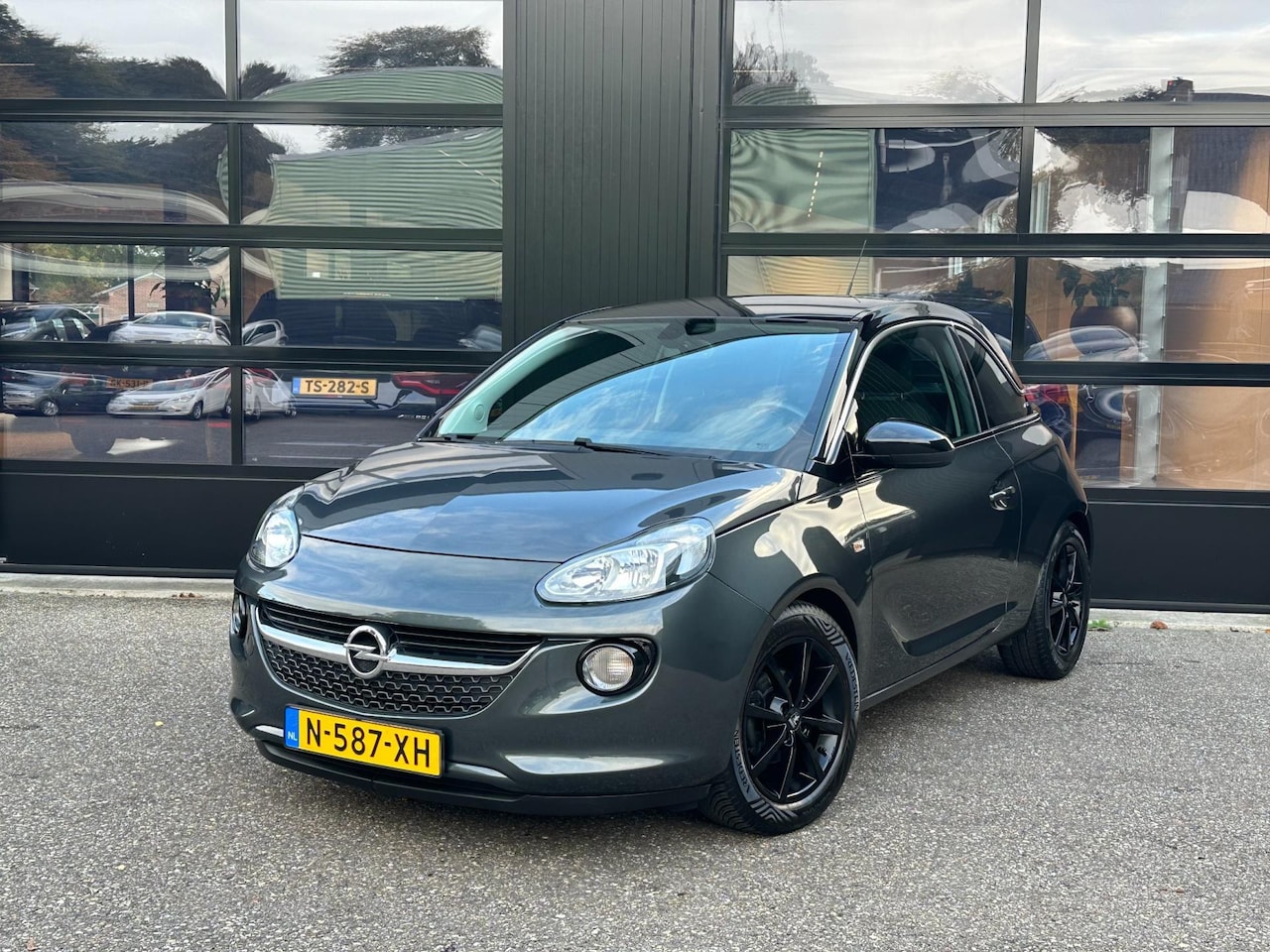 Opel ADAM - 1.2 Jam Graphite Edition 2017 Airco Bluetooth PDC - AutoWereld.nl