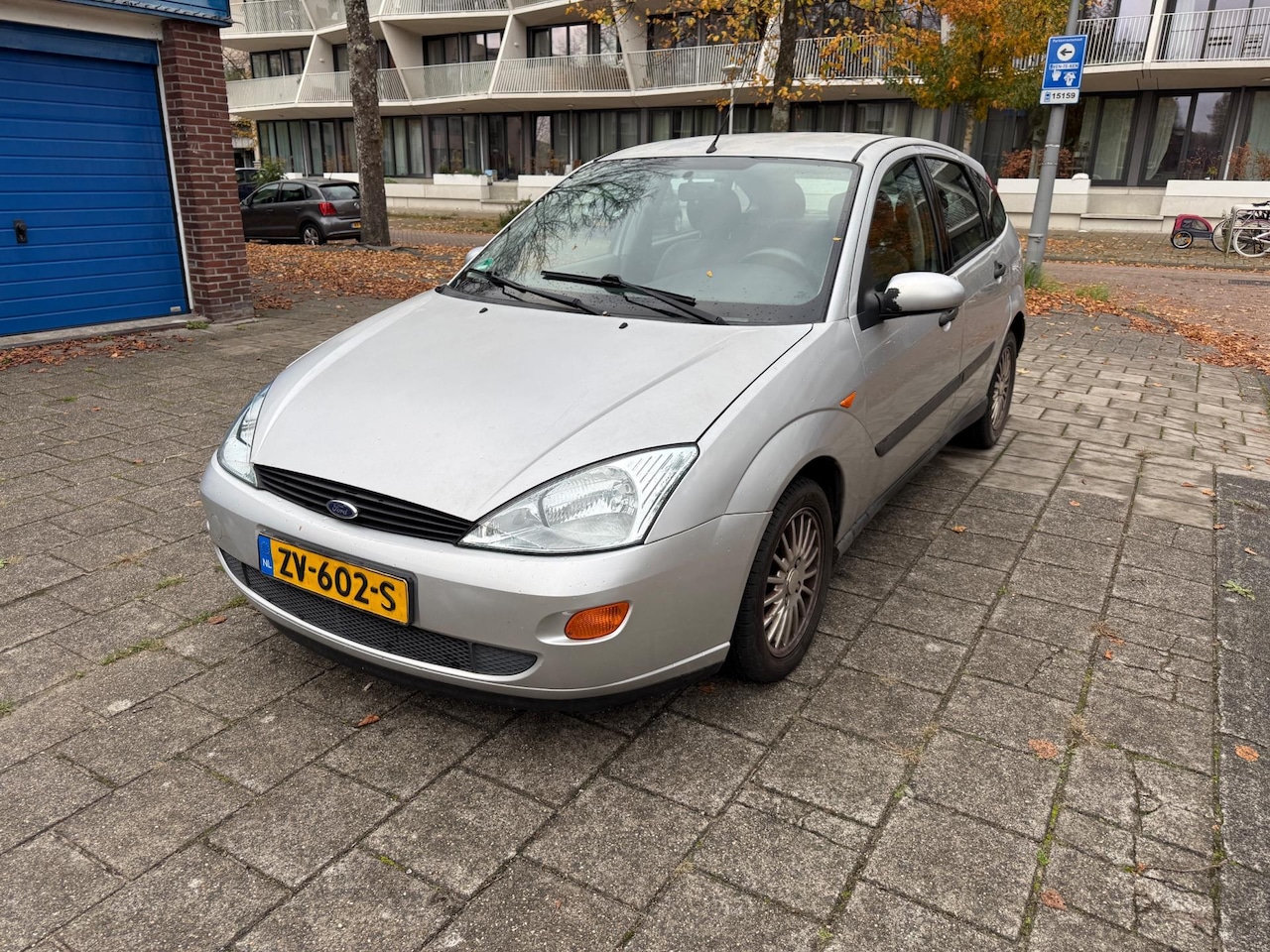 Ford Focus - 1.6-16V Automaat Ghia Airco 5drs - AutoWereld.nl