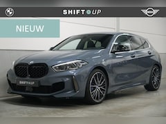 BMW 1-serie - M135i xDrive Harman Kardon | Head Up | Elektr. Stoelen | Stuurverwarming