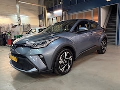 Toyota C-HR - 1.8 Hybrid 122pk CVT Dynamic | Apple carplay / Android auto | Trekhaak | Cruise control |