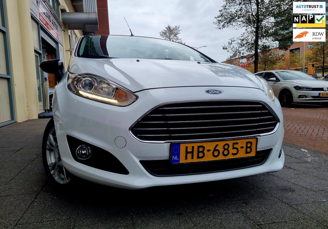 Ford Fiesta - 1.0 White Edition Airco Carplay Navi ElecPak - AutoWereld.nl