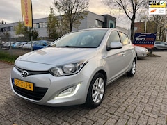 Hyundai i20 - 1.2i i-Vision - Facelift - Pdc - Lmv - Cruise