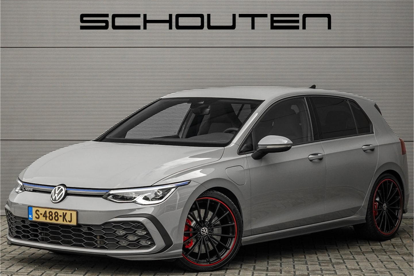 Volkswagen Golf - 1.4 eHybrid GTE Black Style IQ Light Trekhaak ACC 19" - AutoWereld.nl
