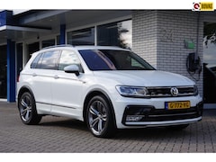 Volkswagen Tiguan - 1.4 TSI R-Line Carplay Trekhaak Stoelverwarming