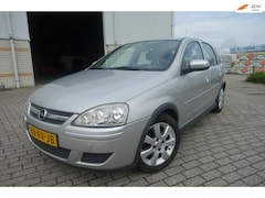 Opel Corsa - 1.4-16V Silverline - trekhaak - lm velgen - navi -lage km stand - org. nl auto