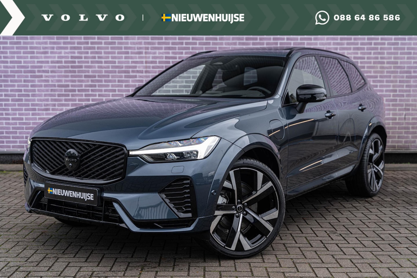 Volvo XC60 - T8 Plug-in hybrid AWD Ultra Black Edition - Facelift - | Op voorraad | Luchtvering | Bower - AutoWereld.nl