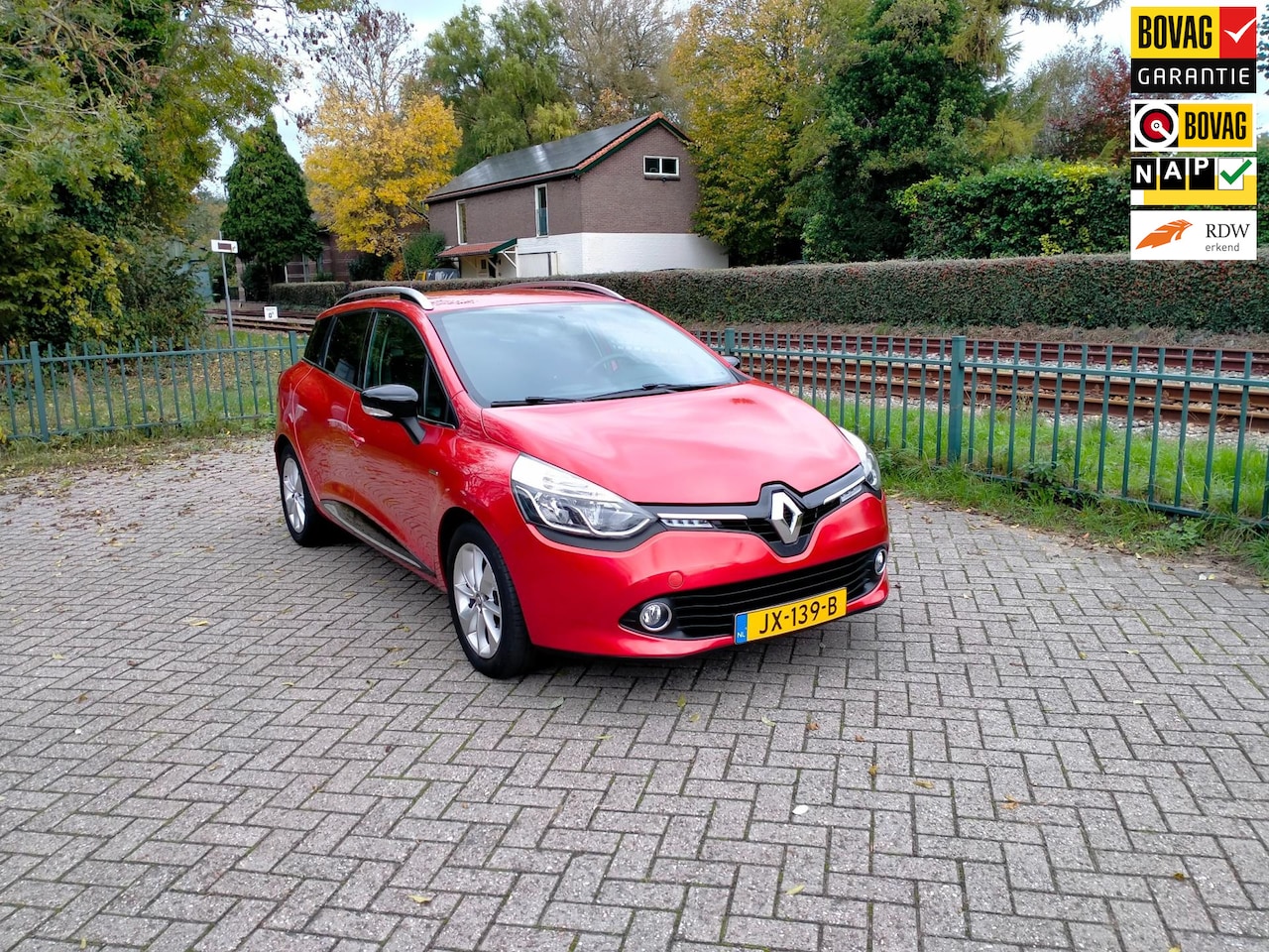 Renault Clio Estate - 0.9 TCe Limited airco navi lage km ALLINPRIJS - AutoWereld.nl