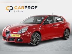 Alfa Romeo Giulietta - 1.7 TBi Quadrifoglio Verde 241 PK. Clima | DAB | Carplay | Cruise | Stoelverw