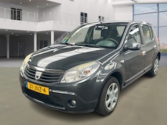 Dacia Sandero - 1.2 Lauréate/ LAAG KM