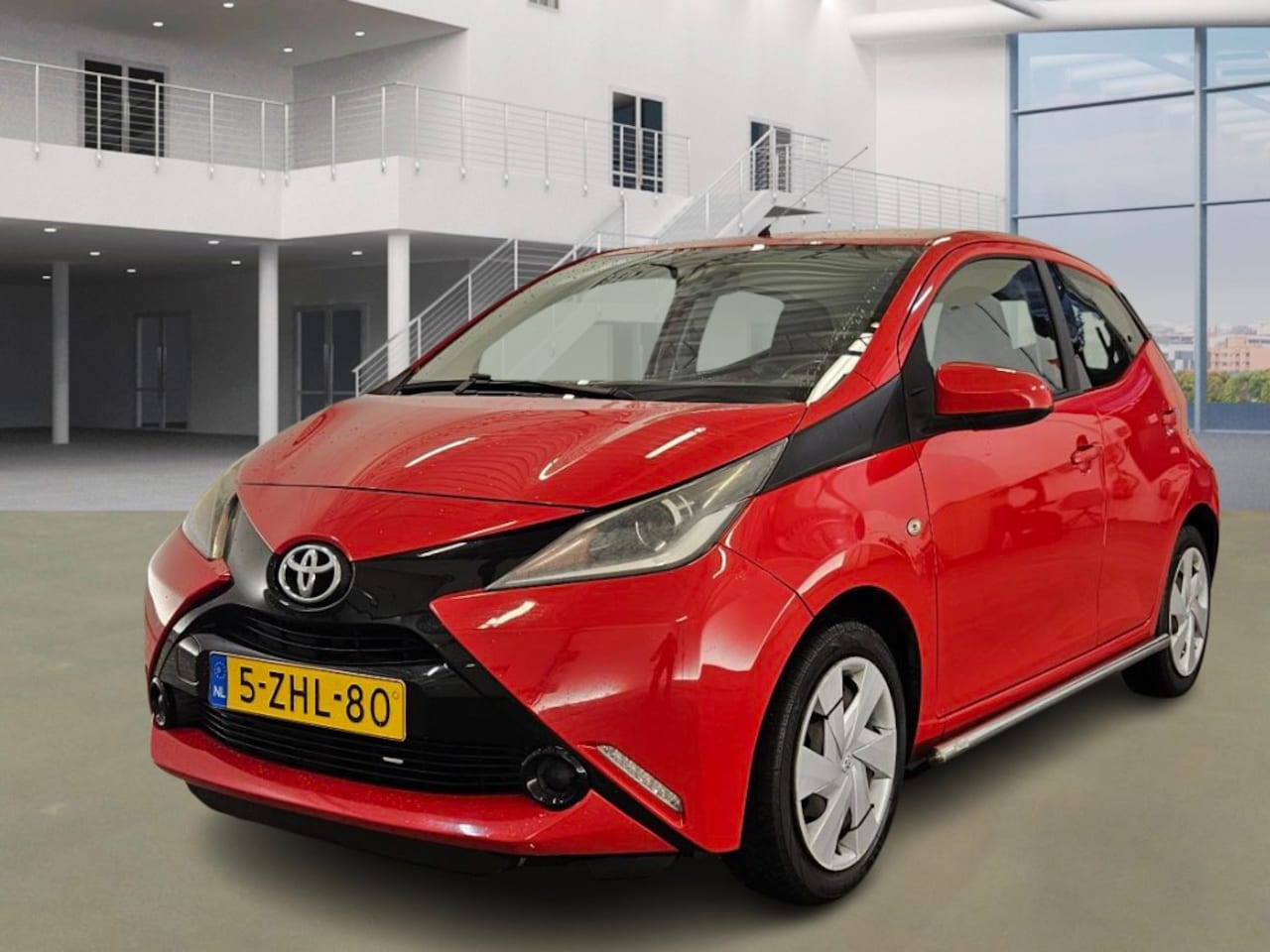Toyota Aygo - 1.0 VVT-i x-play/SIDE BARS - AutoWereld.nl