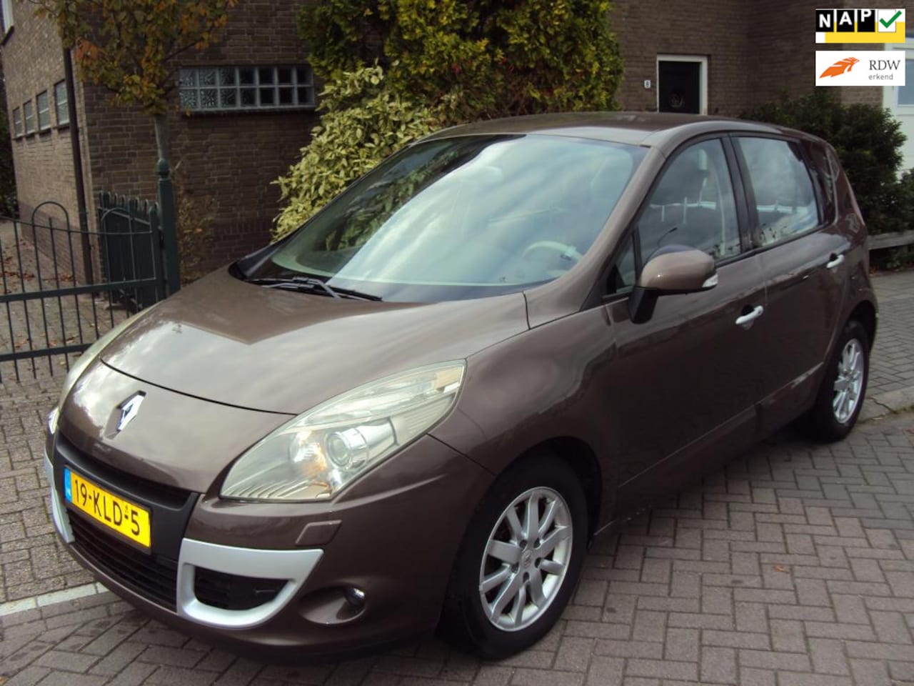 Renault Scénic - 2.0 Privilege 2.0 Privilege - AutoWereld.nl
