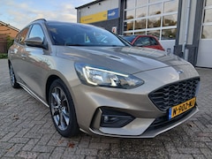 Ford Focus Wagon - 1.0 EcoBoost ST Line Business - Navigatie - Pdc